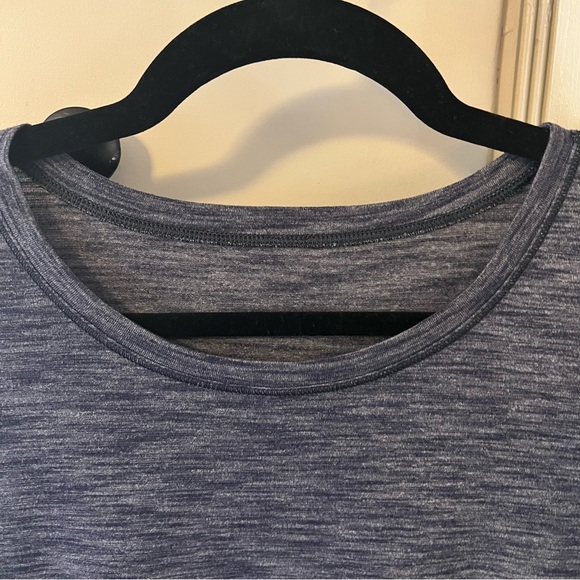 Lululemon long sleeved tee - Picture 8 of 11